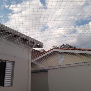 Rede de proteção no teto