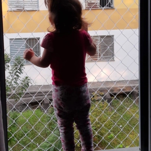 Rede de proteção em janela